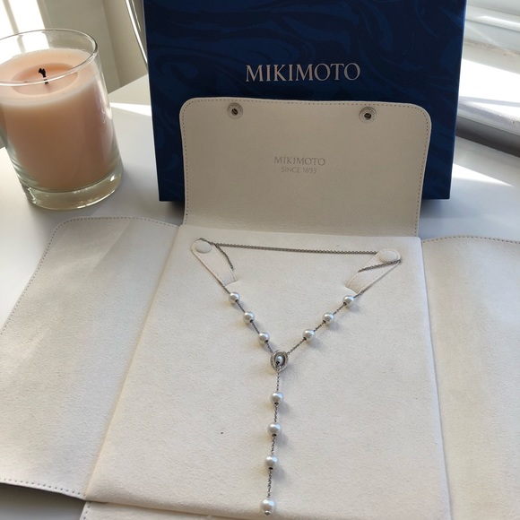 Mikimoto Pearls Necklace - Picture 5 of 7